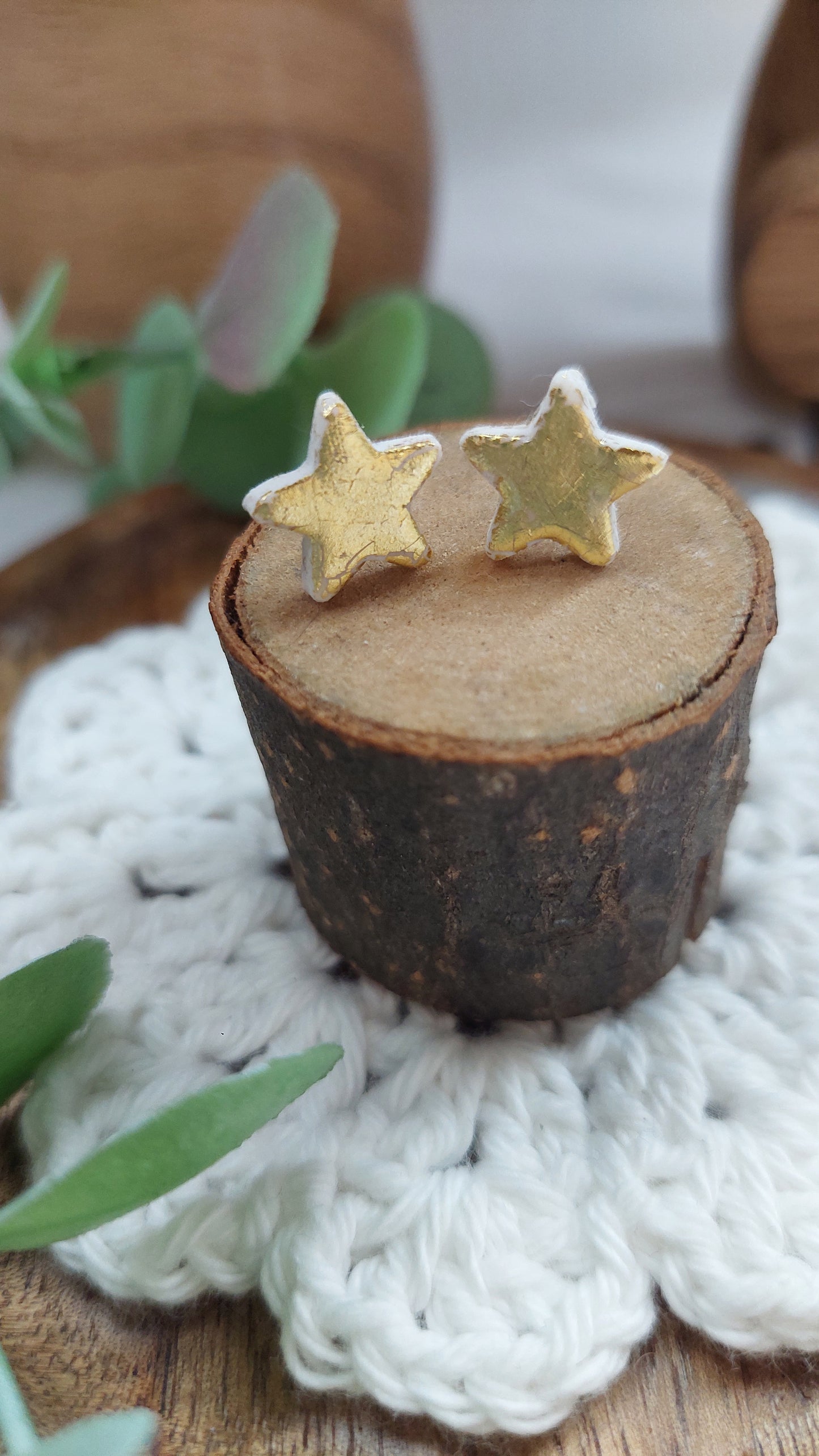 Mini gold star earrings