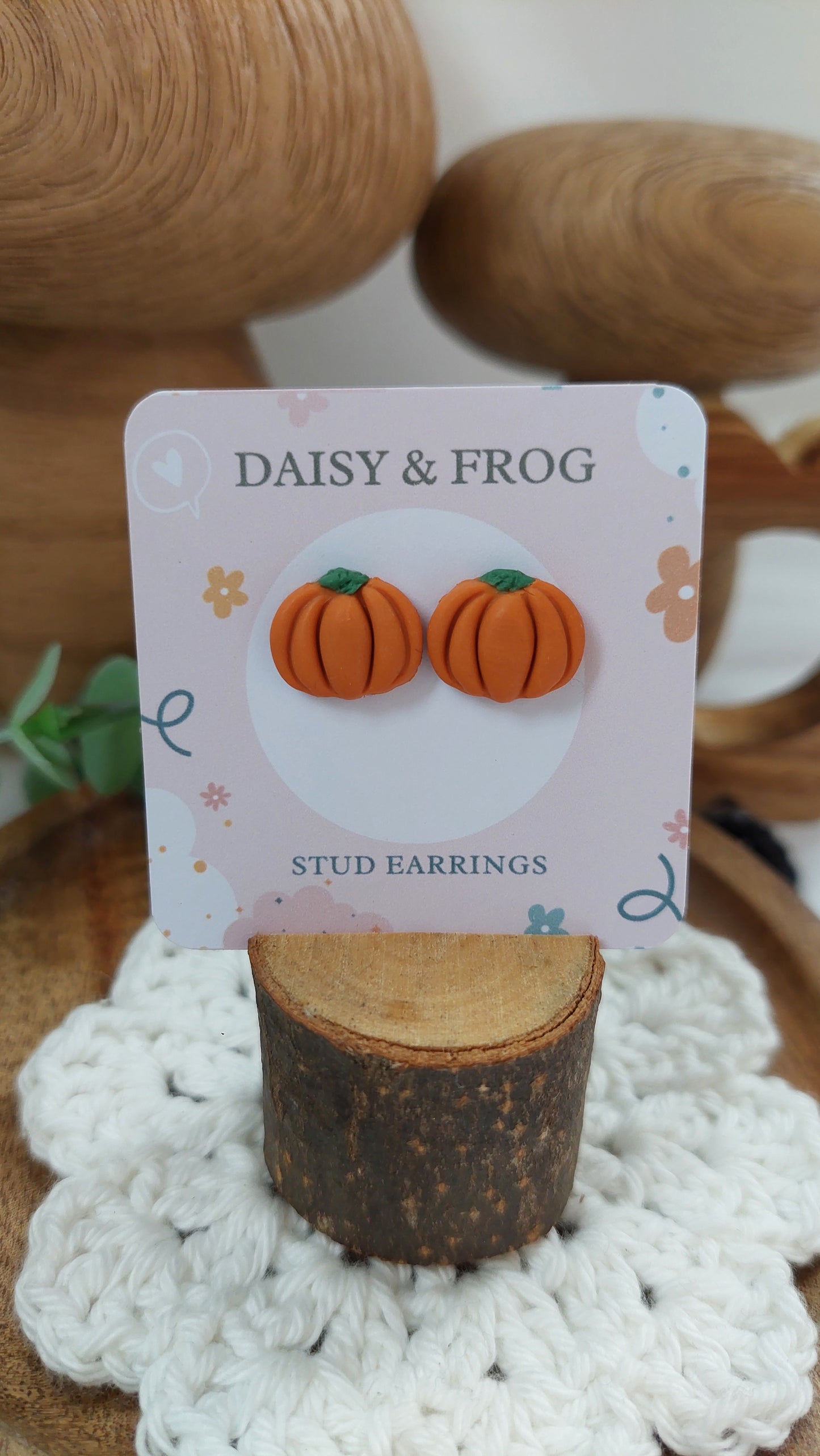 Pumpkin stud earrings
