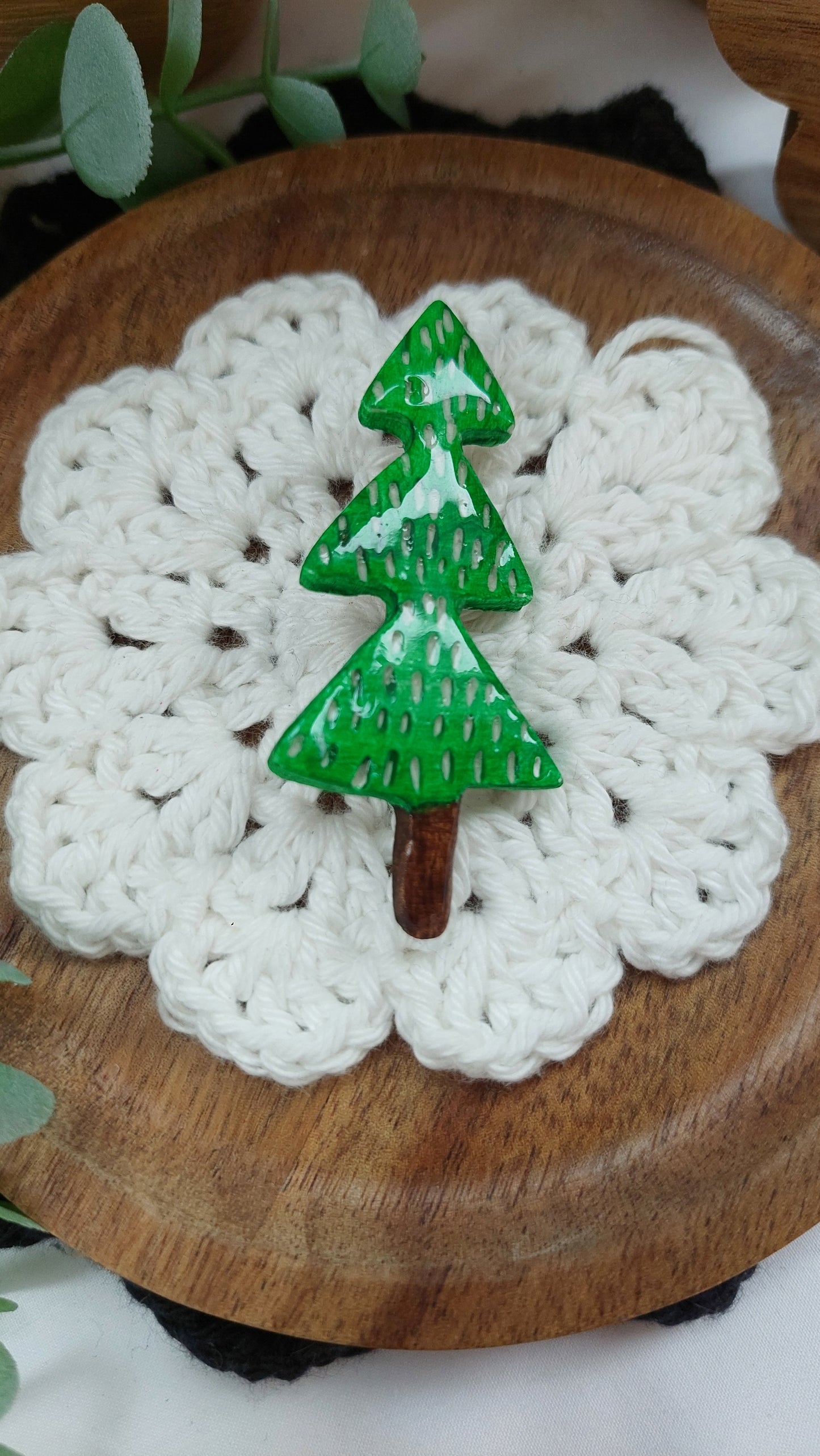 Forest pin badge